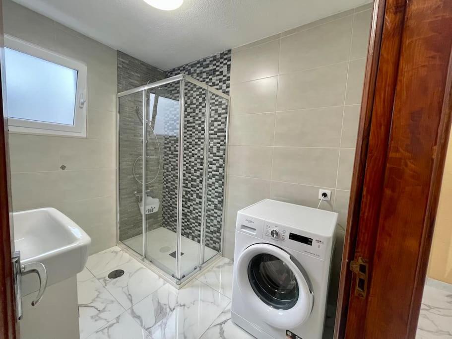 New Big Flat With Balcony 50mts Away From Parking Optional
