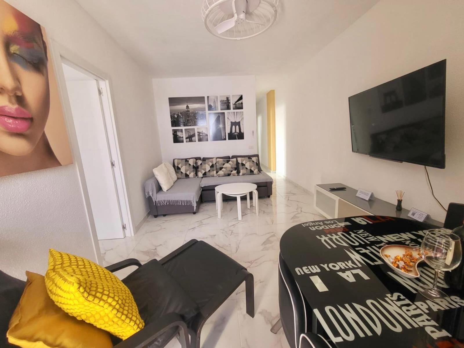 New Big Flat With Balcony 50mts Away From Parking Optional Apartment Las Palmas de Gran Canaria